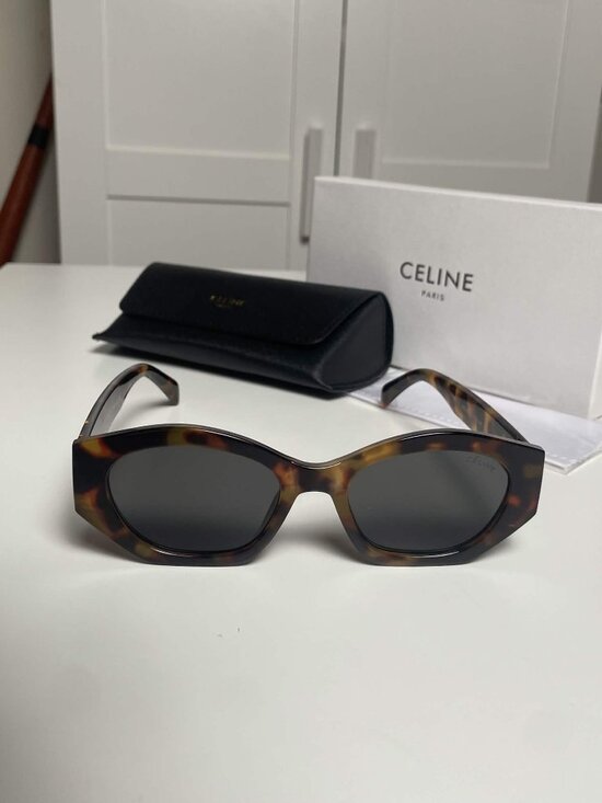 Celine Triomphe CL40238U Tortoise Sunglasses Brown Lenses Excellent Condition main image 4